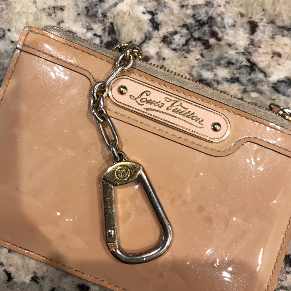 Authentic Louis Vuitton Beige Vernis Key Pouch